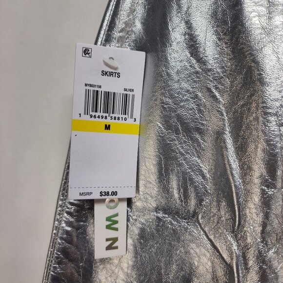 Tinseltown Metallic Silver Mini Skirt With Back Pockets Full Zip Closure Size M - Picture 9 of 9